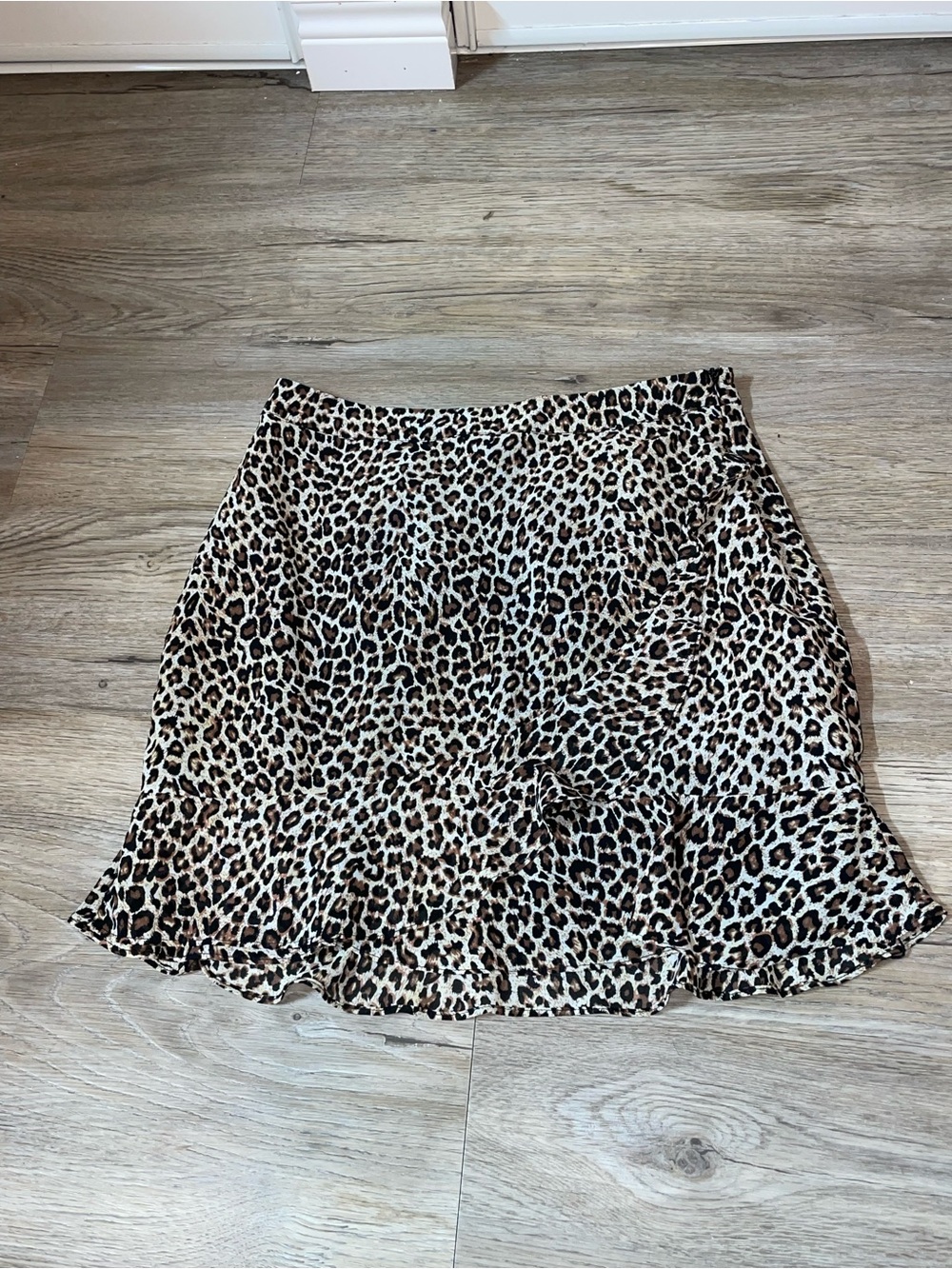 Suzy Shier Leopard Print Mini Skirt in Brown & Cream